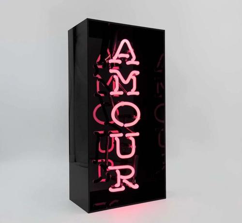 AMOUR neon sign